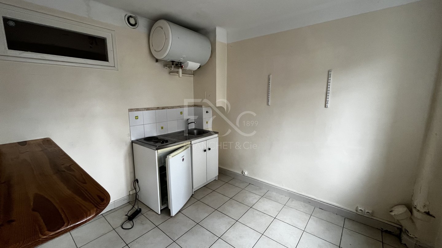 APPARTEMENT T1 A LOUER - LYON 7EME ARRONDISSEMENT - 36.59 m2 - 619�&euro; charges comprises par mois