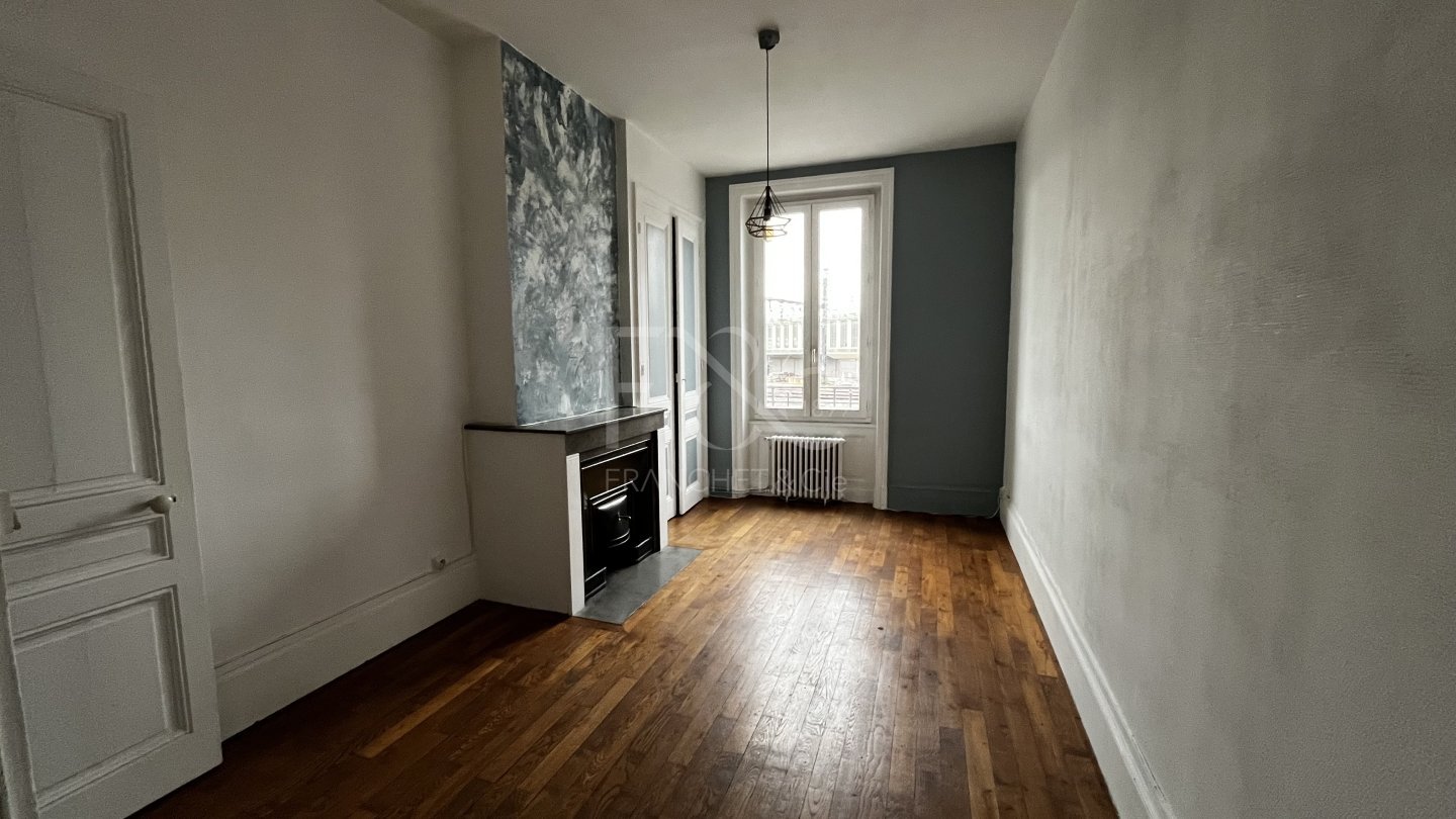 APPARTEMENT T1 A LOUER - LYON 7EME ARRONDISSEMENT - 41.92 m2 - 756�&euro; charges comprises par mois