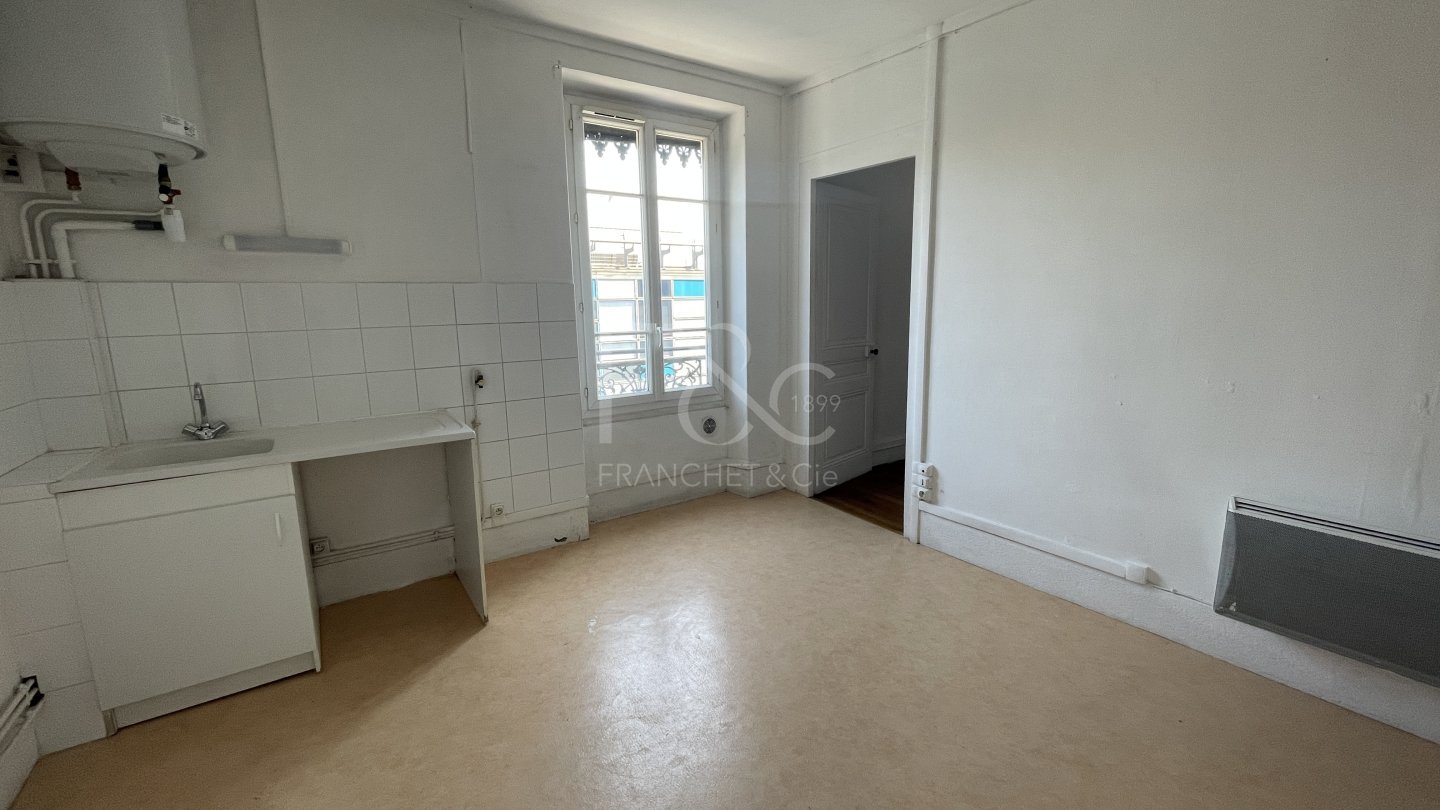 APPARTEMENT T1 A LOUER - LYON 7EME ARRONDISSEMENT - 51.07 m2 - 738�&euro; charges comprises par mois
