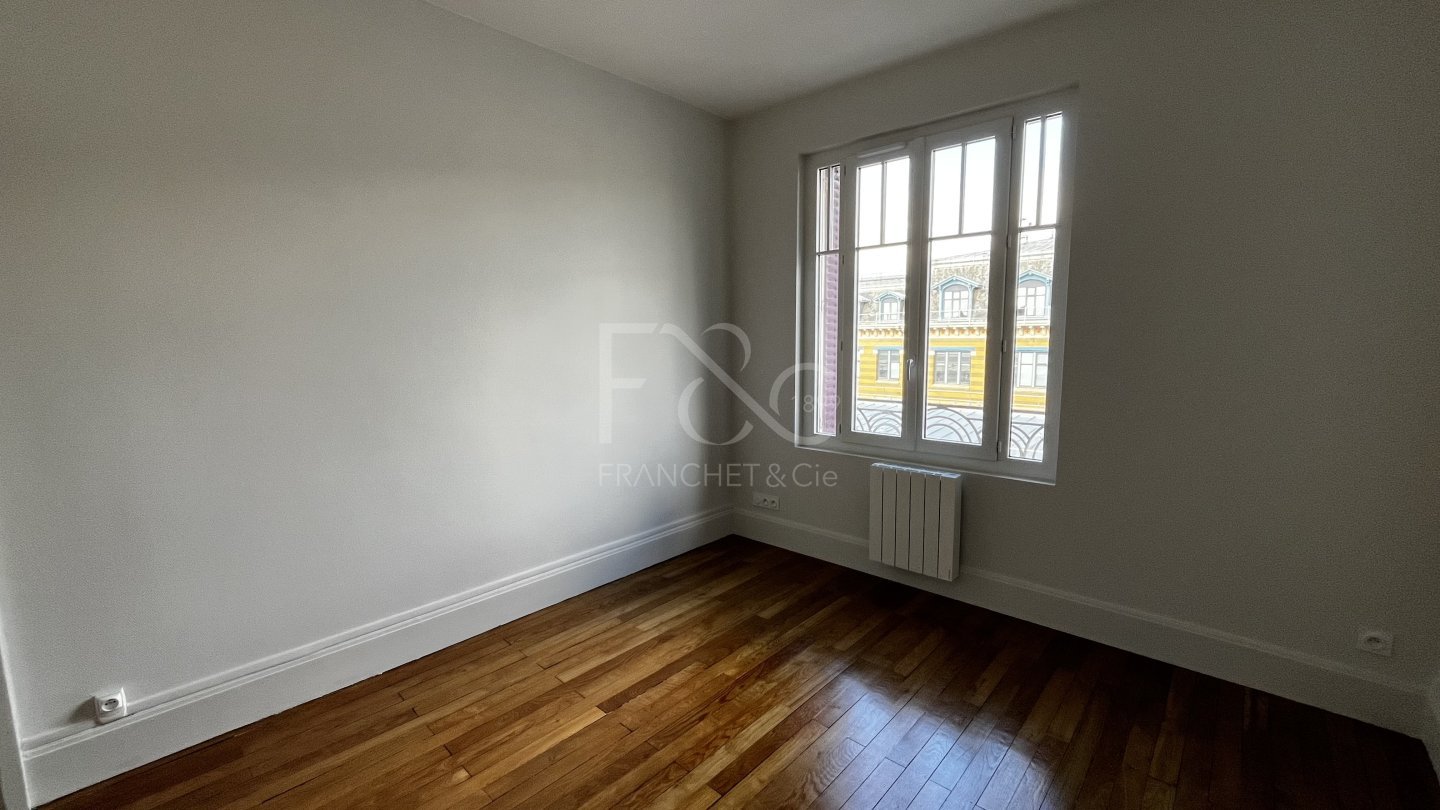 APPARTEMENT T1 A LOUER - LYON 8EME ARRONDISSEMENT - 34.35 m2 - 742�&euro; charges comprises par mois