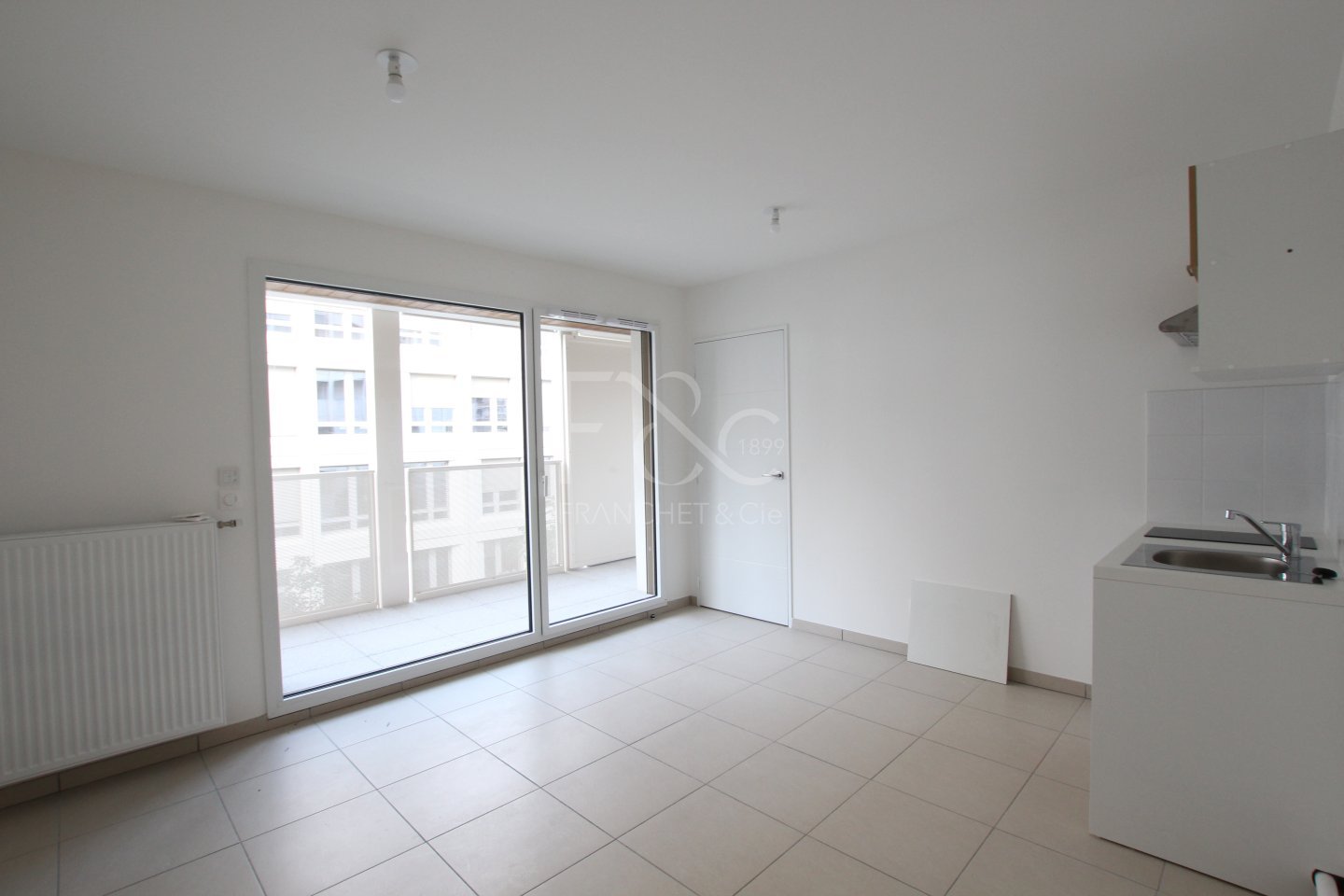 APPARTEMENT T1 A LOUER - LYON 9EME ARRONDISSEMENT - 30 m2 - 542 &euro; charges comprises par mois