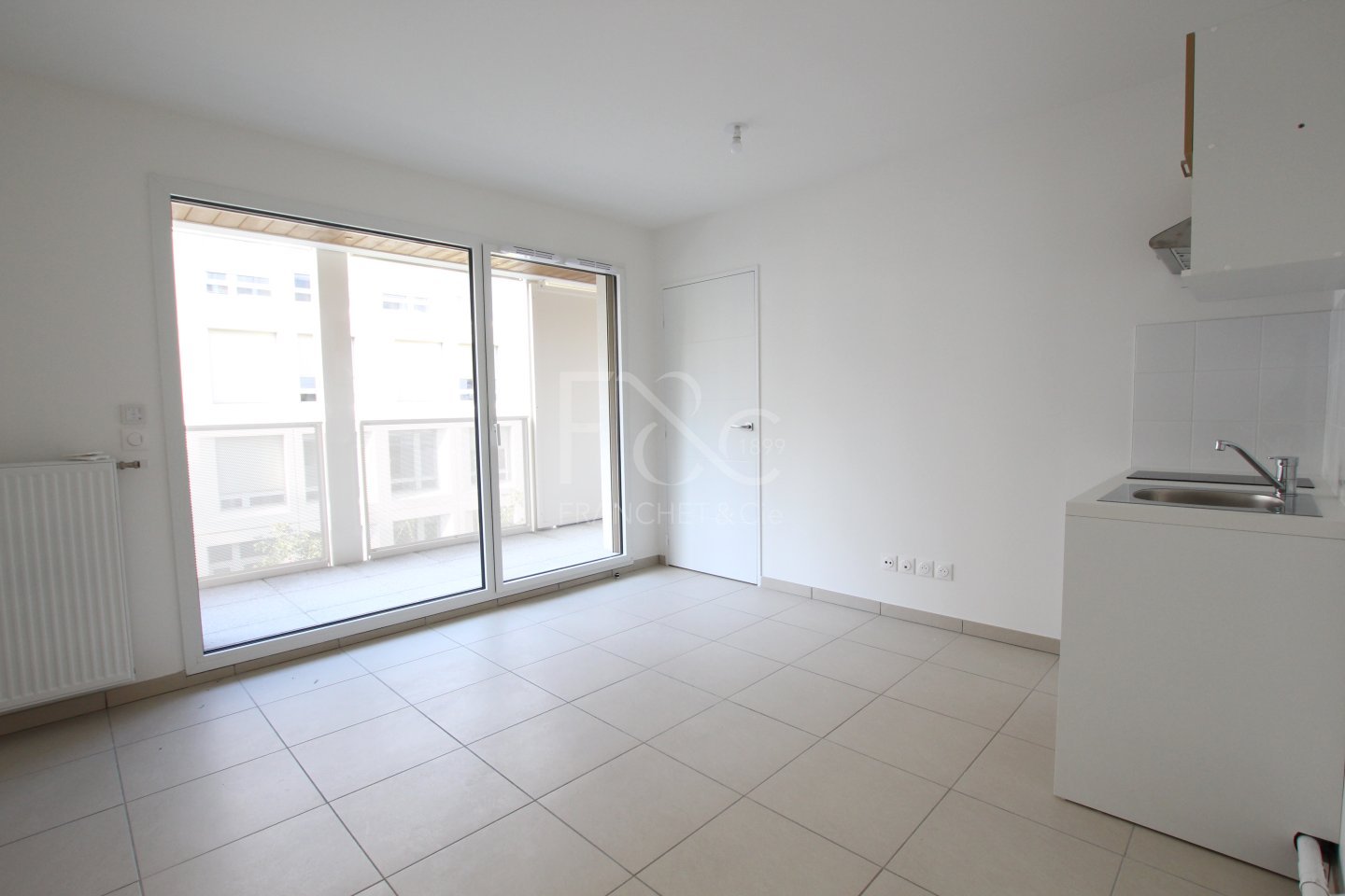 APPARTEMENT T1 A LOUER - LYON 9EME ARRONDISSEMENT - 30 m2 - 542 &euro; charges comprises par mois