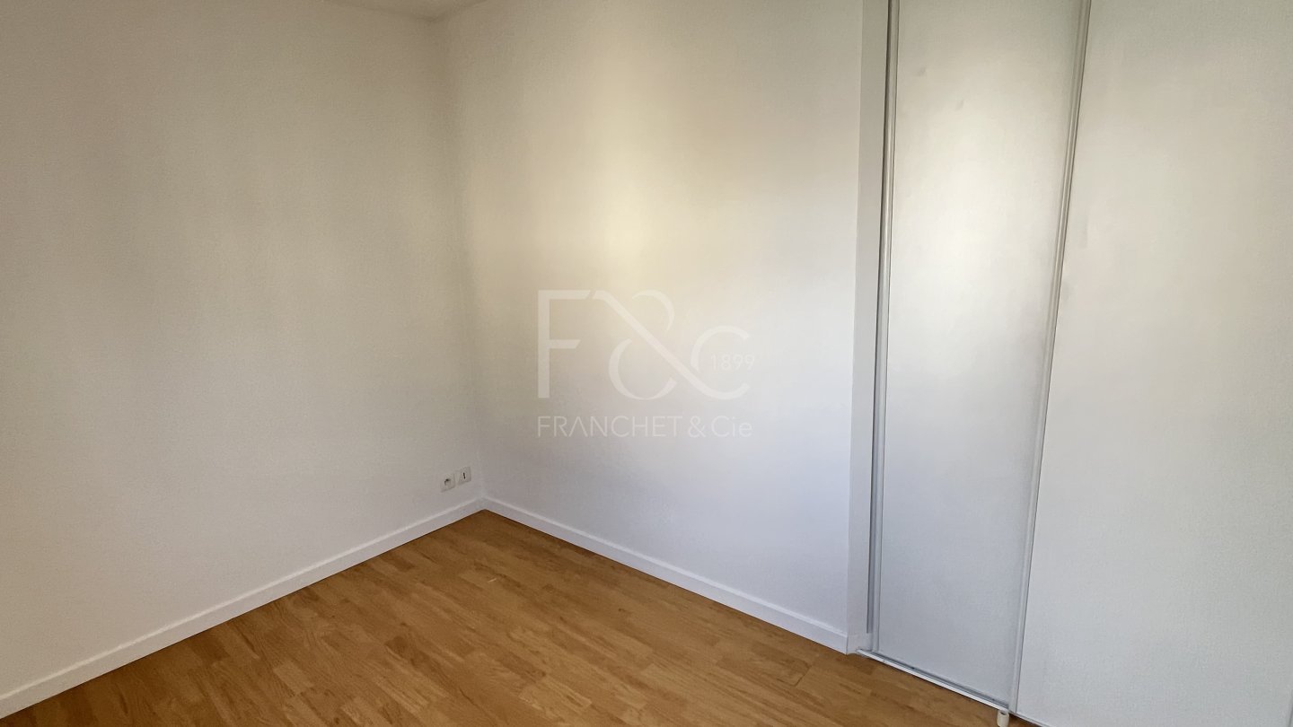 APPARTEMENT T1 A LOUER - VILLEURBANNE Grandclément - 31.6 m2 - 562 &euro; charges comprises par mois