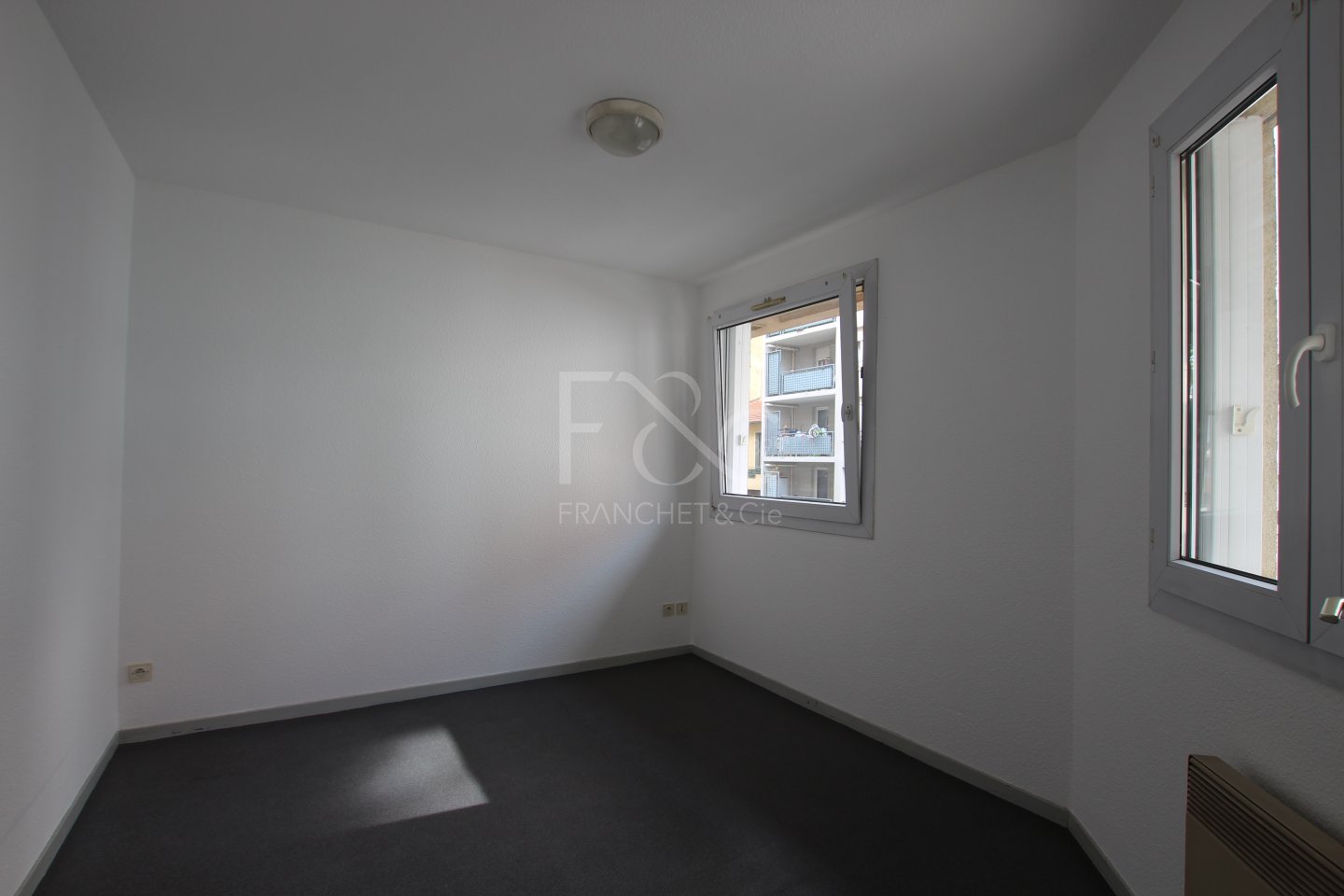 APPARTEMENT T1 A LOUER - VILLEURBANNE - 40.9 m2 - 735 &euro; charges comprises par mois