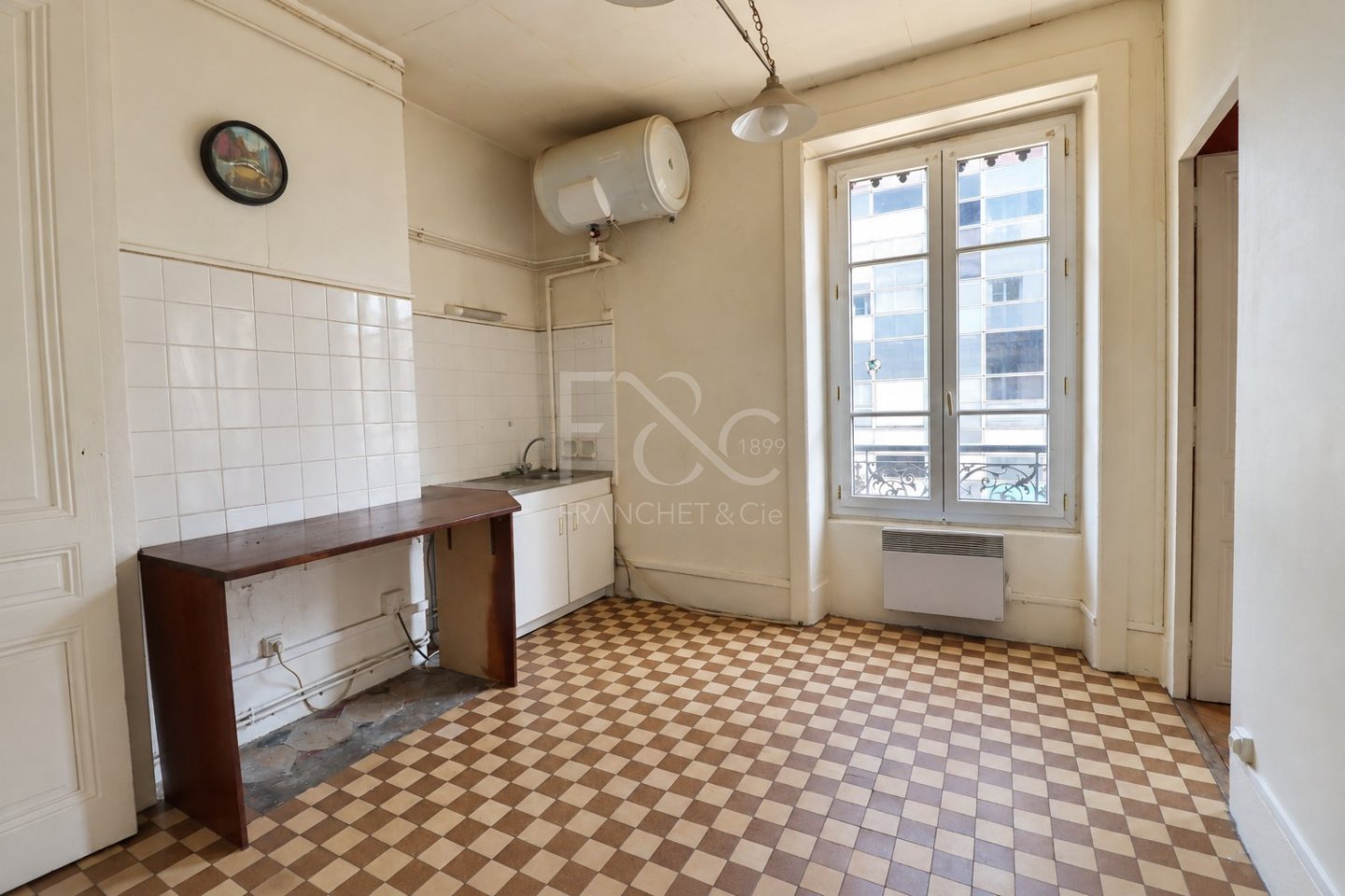 T1 Bis A VENDRE - LYON 7EME ARRONDISSEMENT - 51.19 m2 - 205 000 &euro;