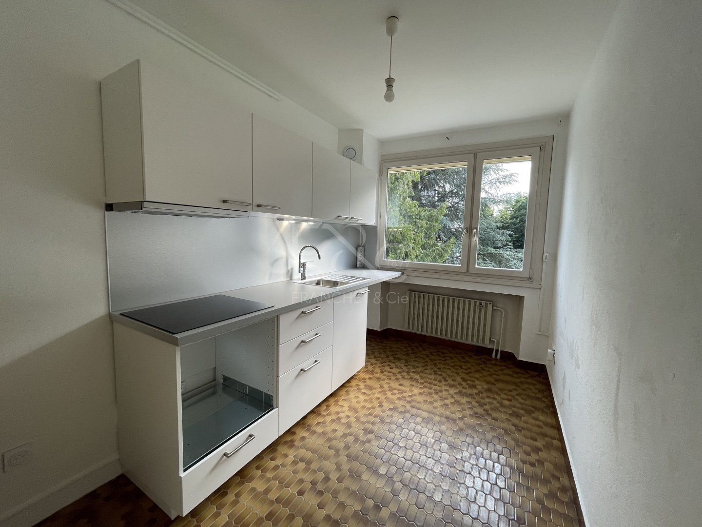 APPARTEMENT T2 A LOUER - ECULLY - 50.44 m2 - 850€ charges comprises par mois