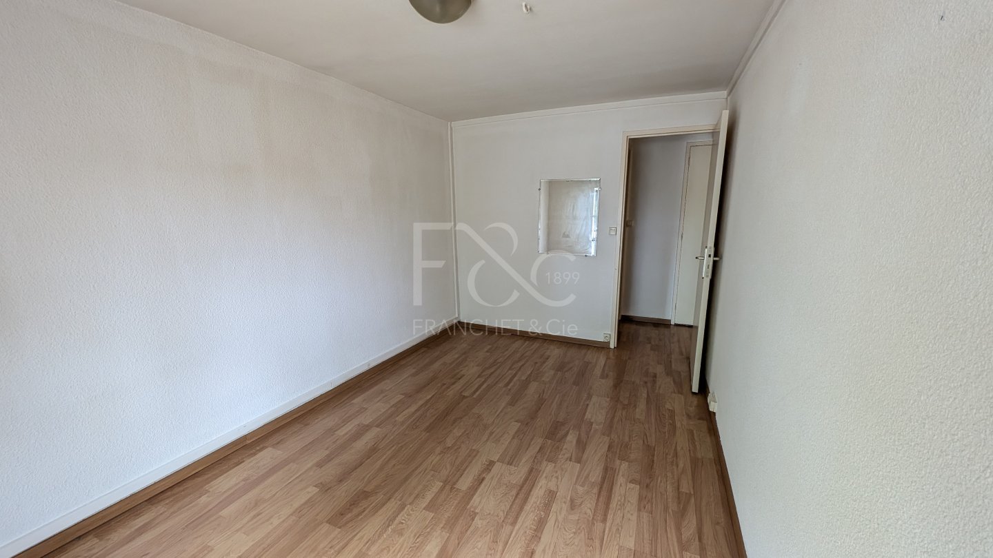 APPARTEMENT T2 A LOUER - GENAS - 33.12 m2 - 661 € charges comprises par mois