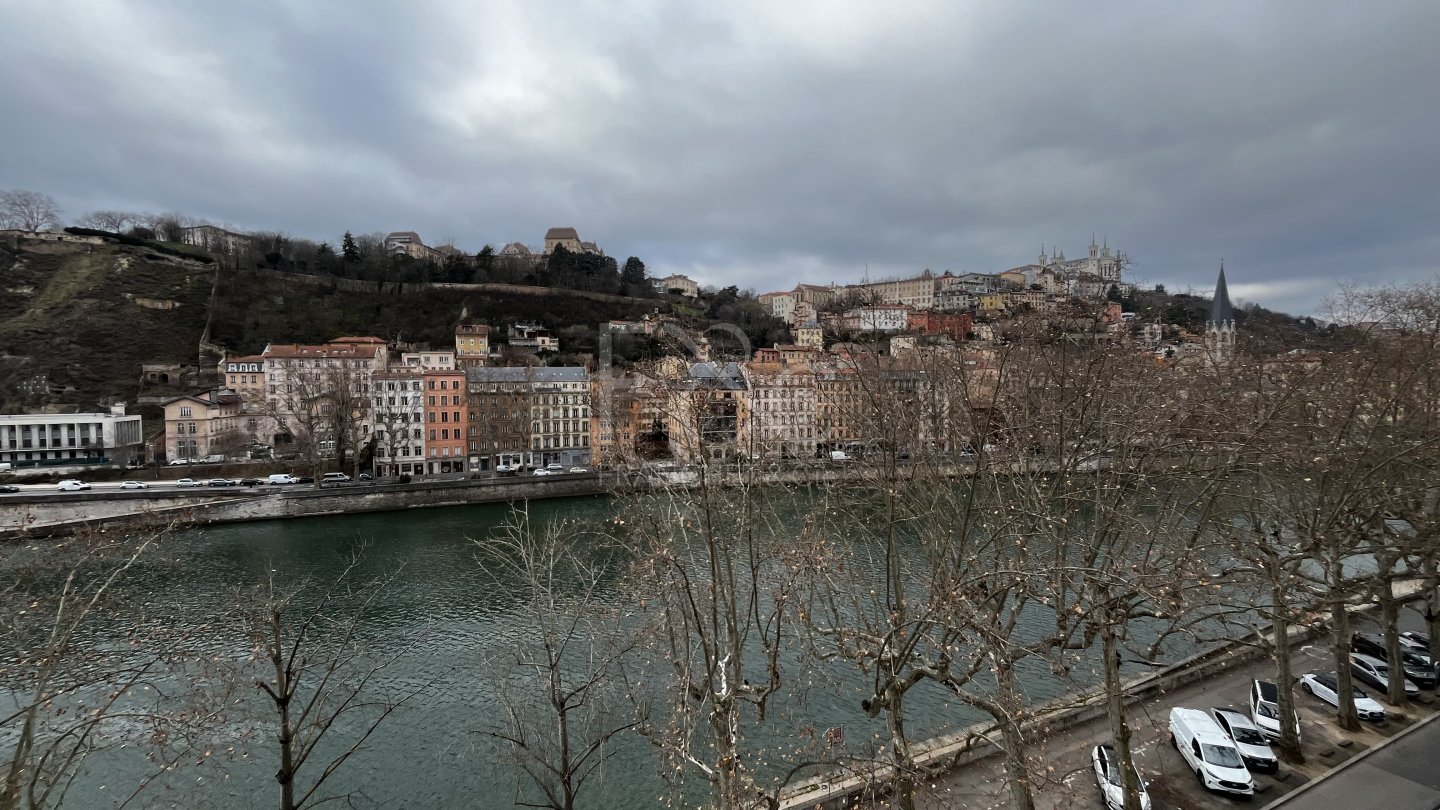 APPARTEMENT T2 A LOUER - LYON 2EME ARRONDISSEMENT Ampere-Ainay - 55.49 m2 - 1�078�&euro; charges comprises par mois