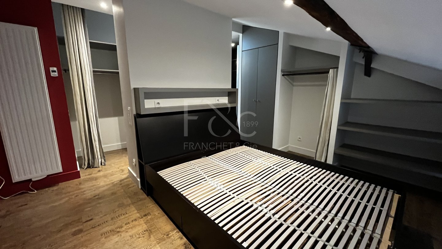 APPARTEMENT T2 A LOUER - LYON 2EME ARRONDISSEMENT Ampere-Ainay - 55.49 m2 - 1�078�&euro; charges comprises par mois