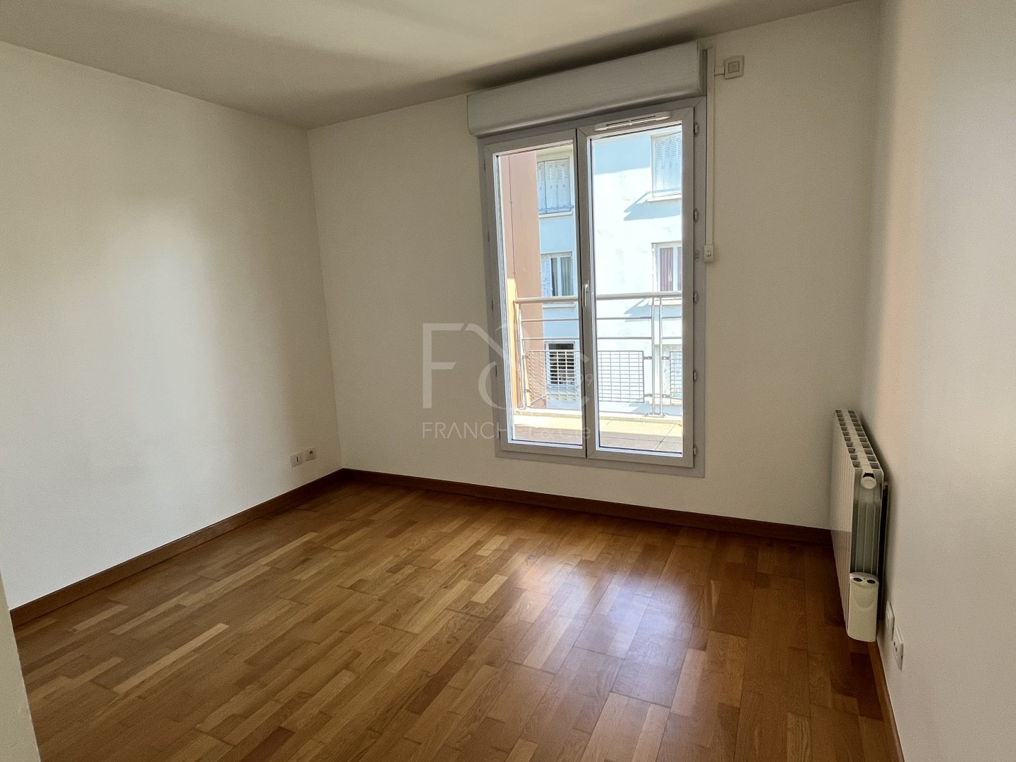 APPARTEMENT T2 A LOUER - LYON 3EME ARRONDISSEMENT - 53.24 m2 - 924 &euro; charges comprises par mois