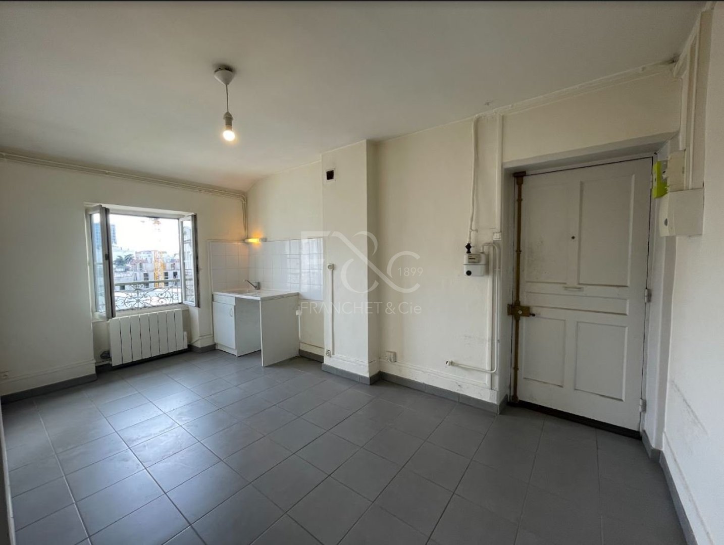 APPARTEMENT T2 A LOUER - LYON 3EME ARRONDISSEMENT - 36.1 m2 - 535�&euro; charges comprises par mois