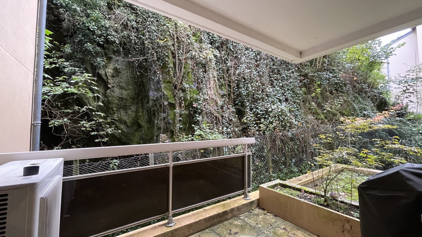 APPARTEMENT T2 A LOUER - LYON 4EME ARRONDISSEMENT - 48.02 m2 - 786 &euro; charges comprises par mois