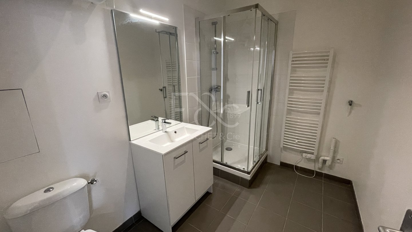 APPARTEMENT T2 A LOUER - LYON 5EME ARRONDISSEMENT - 40.31 m2 - 840 &euro; charges comprises par mois
