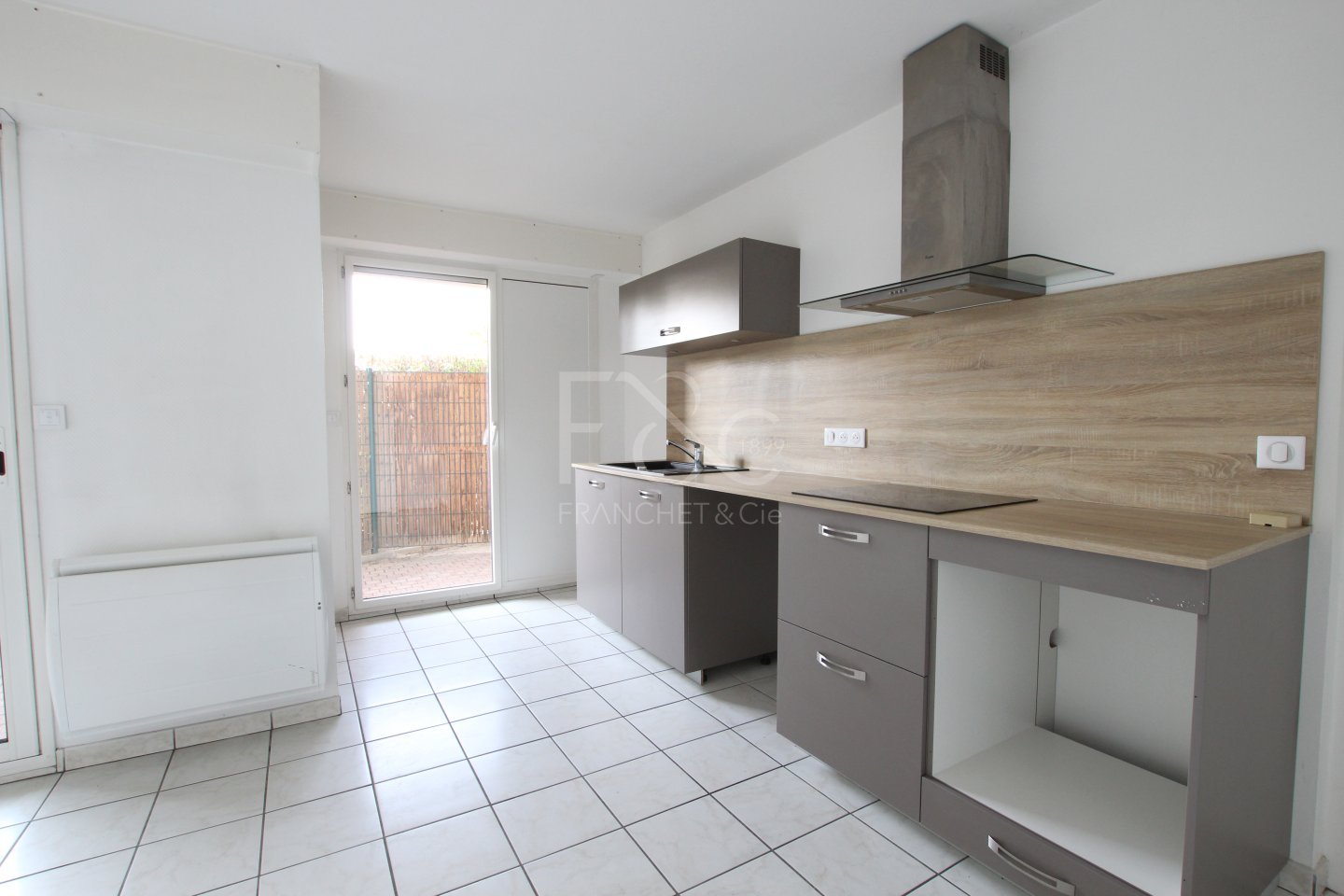 APPARTEMENT T2 A LOUER - LYON 5EME ARRONDISSEMENT Fourviere-Antiquaille - 43.5 m2 - 765 &euro; charges comprises par mois