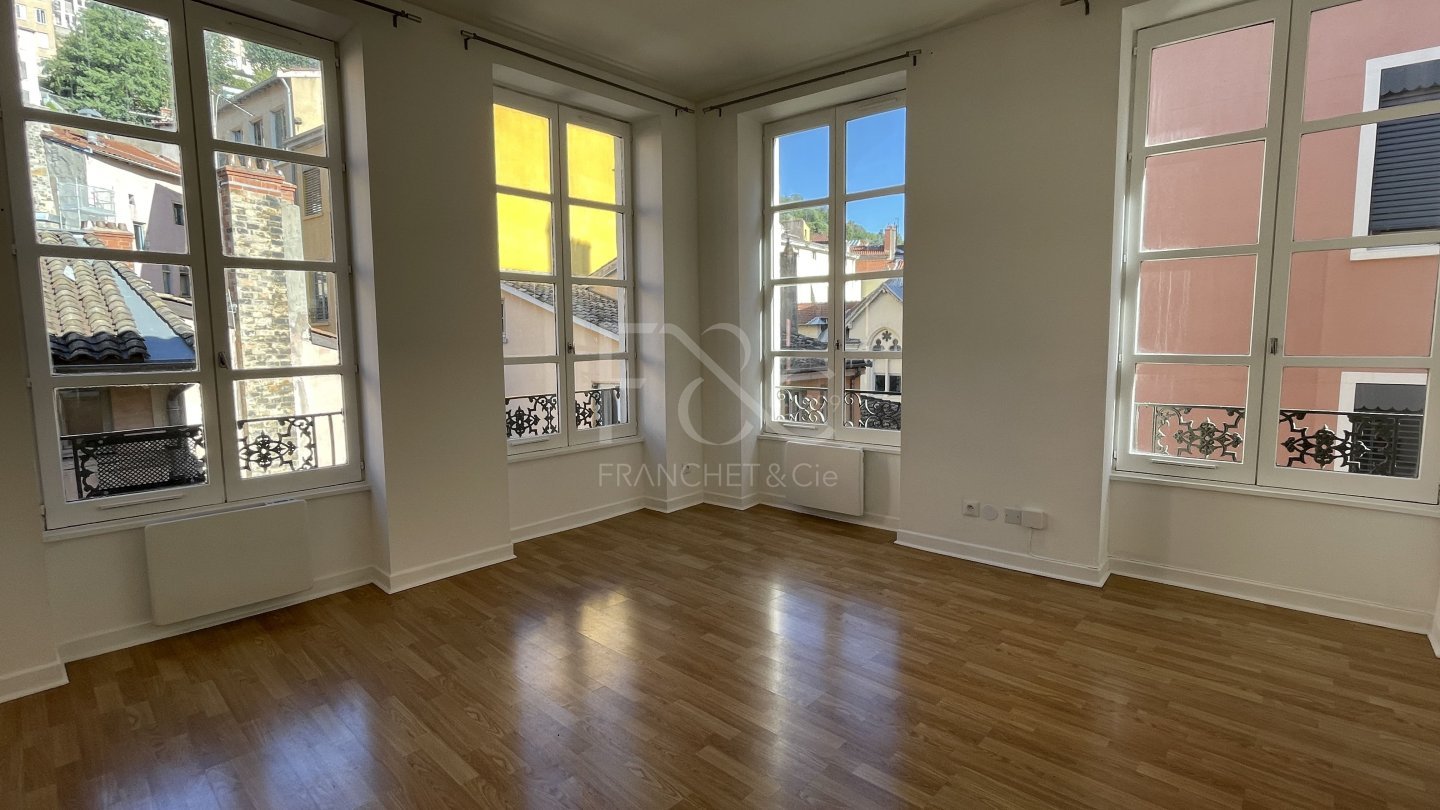 APPARTEMENT T2 A LOUER - LYON 5EME ARRONDISSEMENT - 45.03 m2 - 785€ charges comprises par mois