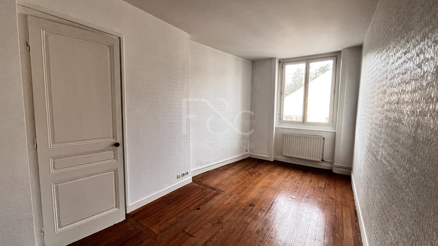 APPARTEMENT T2 A LOUER - LYON 5EME ARRONDISSEMENT - 54.35 m2 - 797€ charges comprises par mois