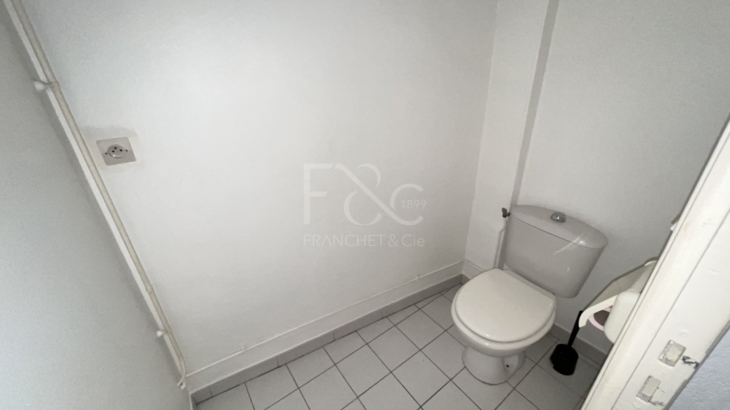 APPARTEMENT T2 A LOUER - LYON 5EME ARRONDISSEMENT - 54.35 m2 - 797€ charges comprises par mois