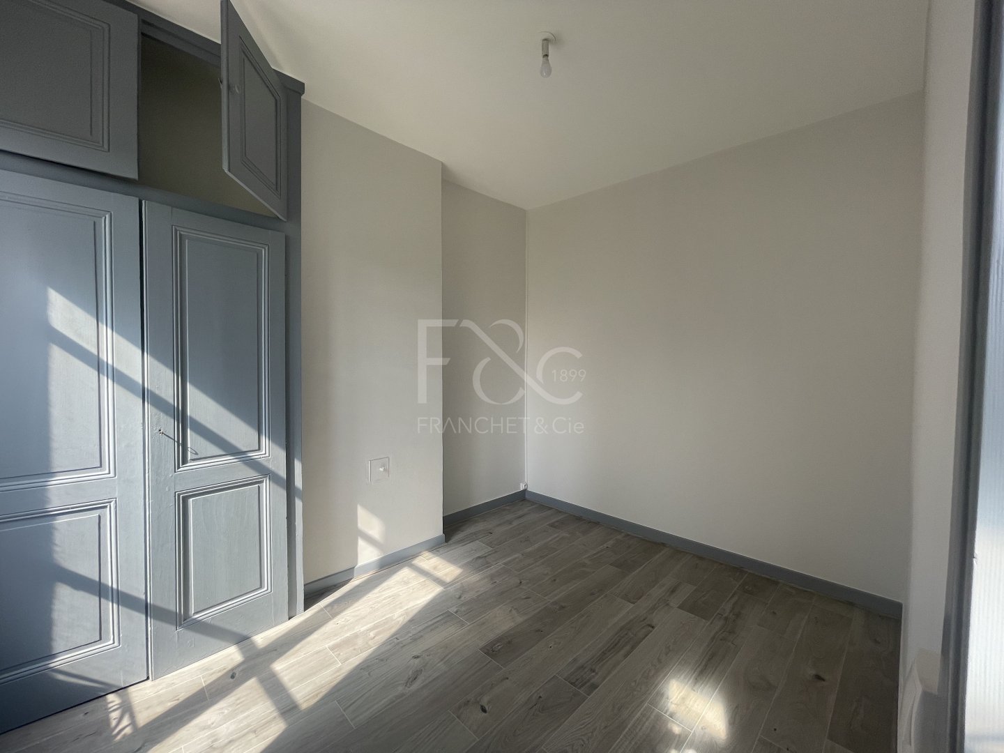 APPARTEMENT T2 A LOUER - LYON 6EME ARRONDISSEMENT - 45.58 m2 - 752 &euro; charges comprises par mois