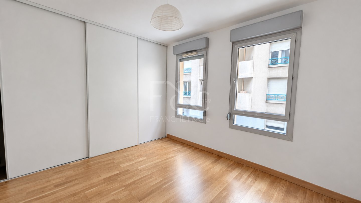 APPARTEMENT T2 A LOUER - LYON 7EME ARRONDISSEMENT - 55.03 m2 - 826 &euro; charges comprises par mois
