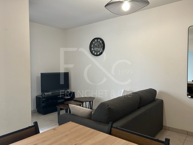 APPARTEMENT T2 A LOUER - LYON 7EME ARRONDISSEMENT - 44.79 m2 - 1050€ charges comprises par mois