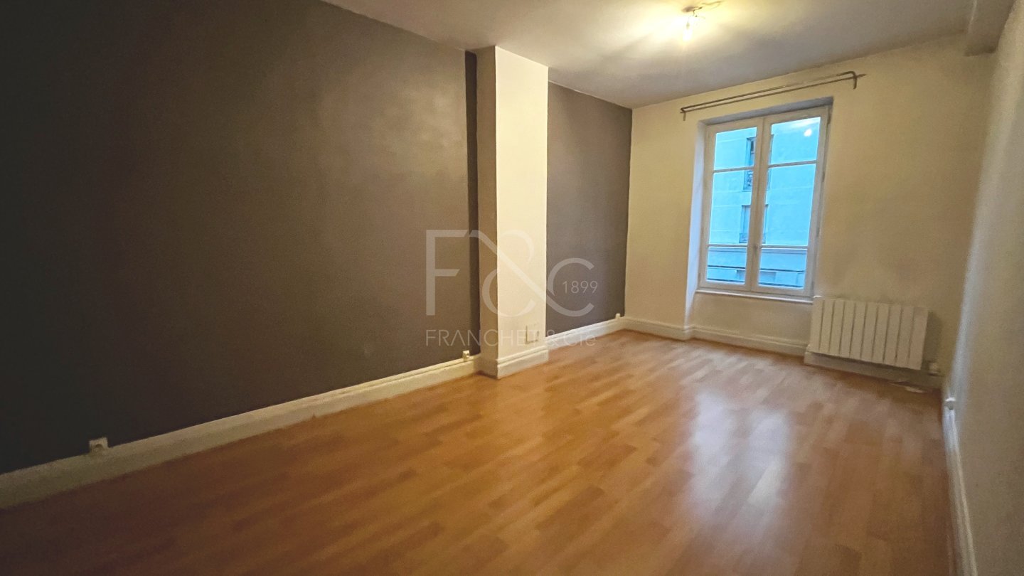 APPARTEMENT T2 A LOUER - LYON 7EME ARRONDISSEMENT - 60.4 m2 - 850€ charges comprises par mois