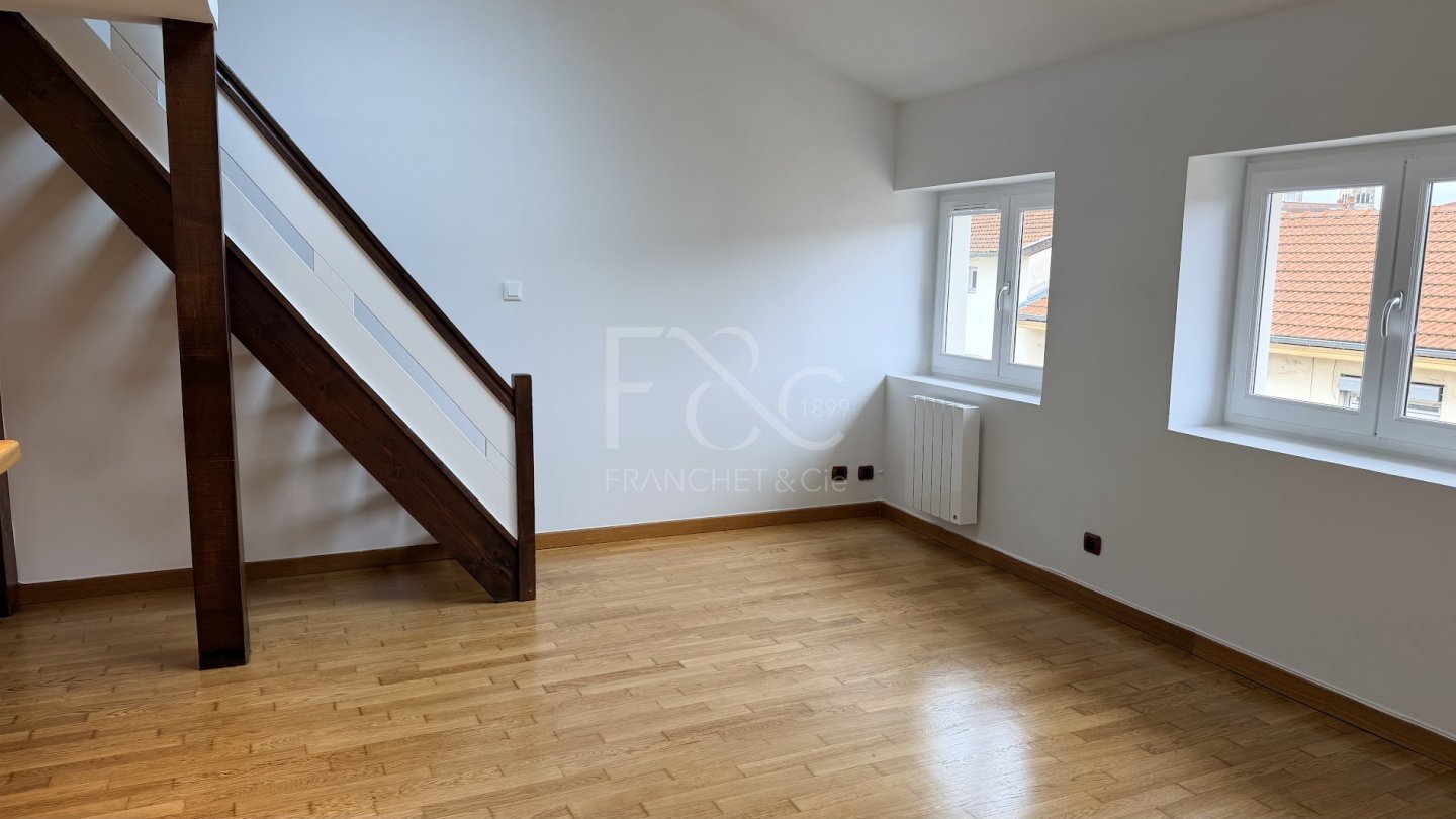 APPARTEMENT T2 A LOUER - LYON 9EME ARRONDISSEMENT - 41.78 m2 - 742�&euro; charges comprises par mois