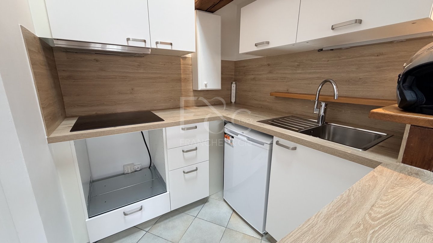 APPARTEMENT T2 A LOUER - LYON 9EME ARRONDISSEMENT - 41.78 m2 - 742�&euro; charges comprises par mois