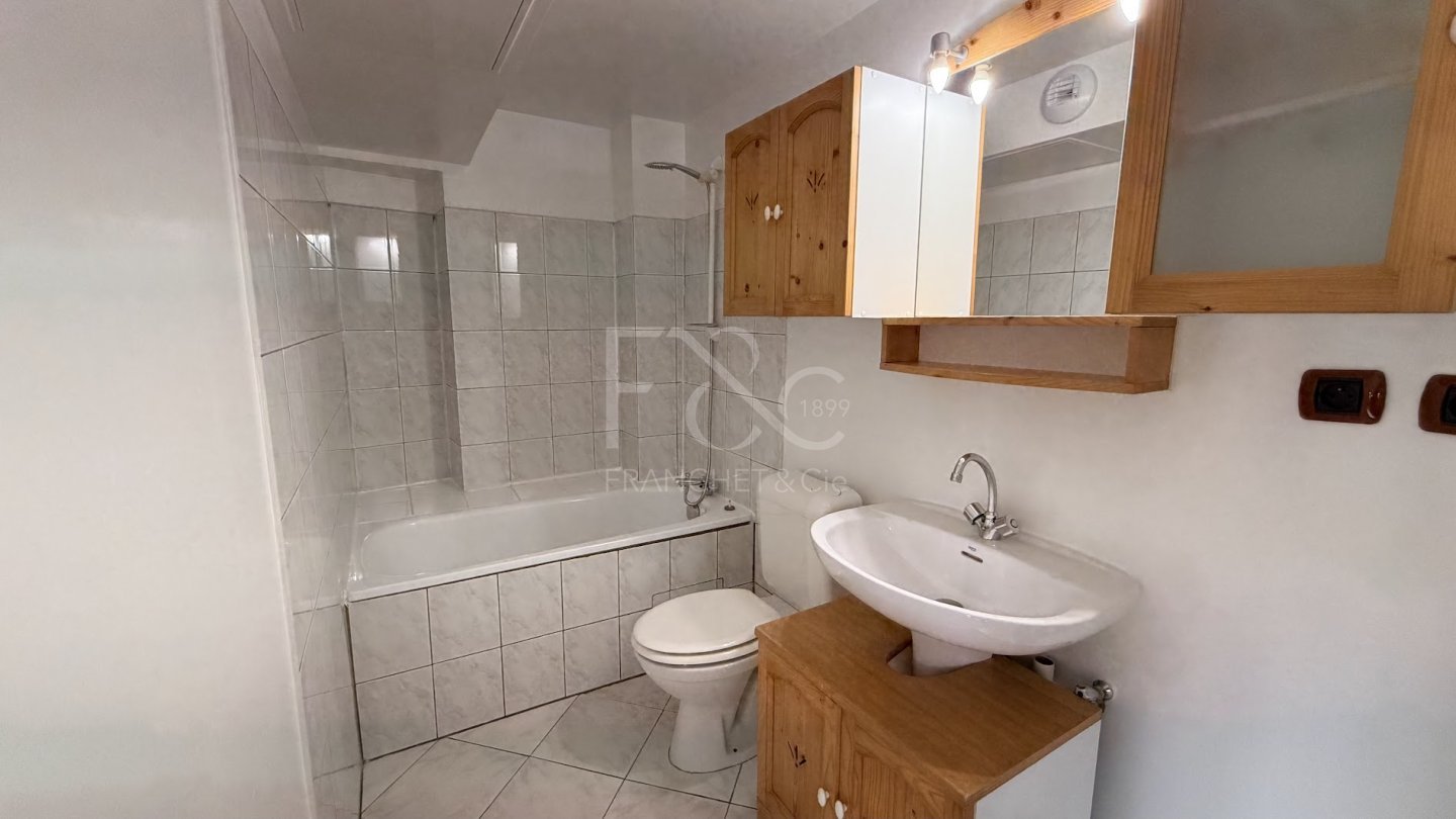 APPARTEMENT T2 A LOUER - LYON 9EME ARRONDISSEMENT - 41.78 m2 - 742�&euro; charges comprises par mois