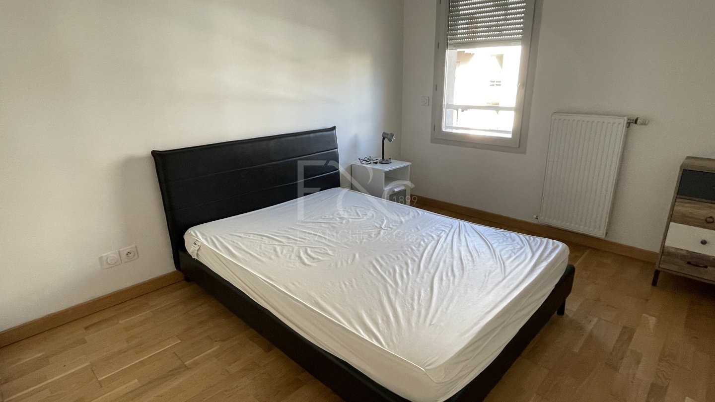 APPARTEMENT T2 A LOUER - PIERRE BENITE - 34.66 m2 - 785�&euro; charges comprises par mois