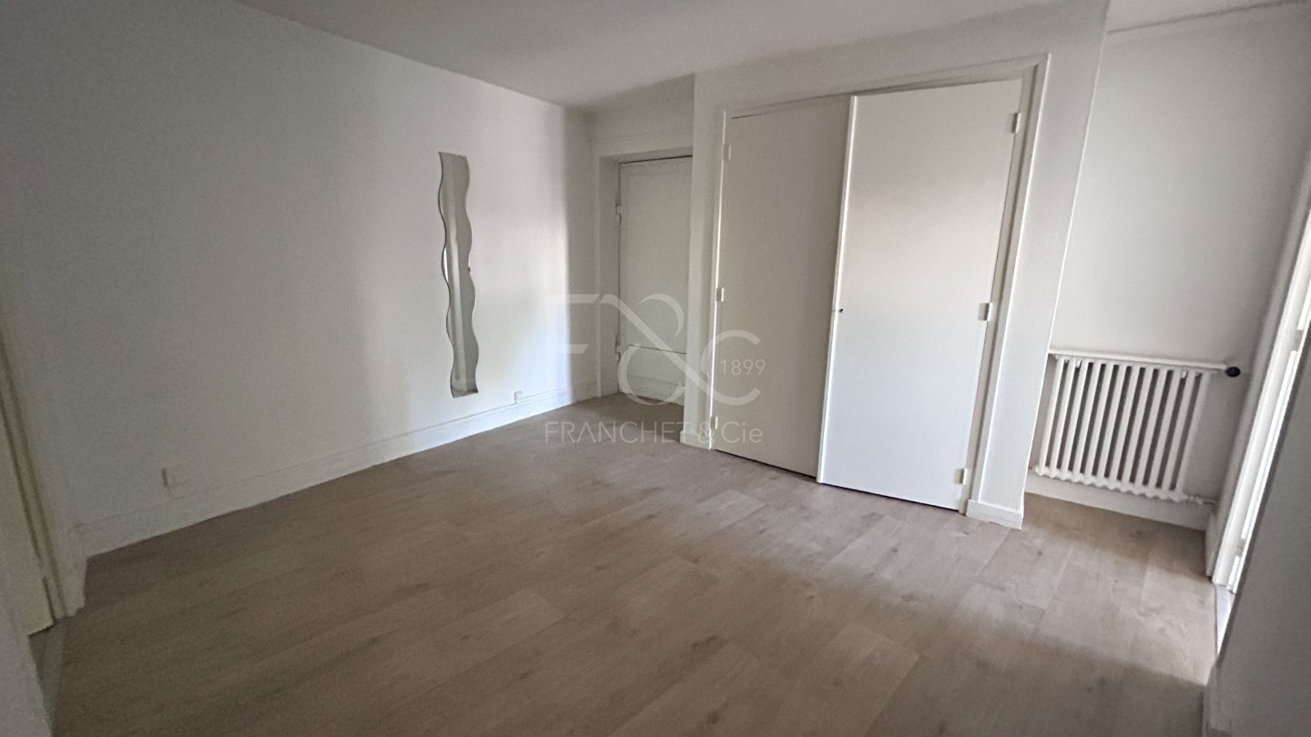 APPARTEMENT T2 A LOUER - TASSIN LA DEMI LUNE - 52.92 m2 - 690 &euro; charges comprises par mois