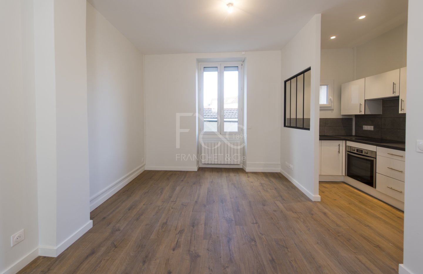 APPARTEMENT T2 A LOUER - VILLEURBANNE - 40.78 m2 - 851 &euro; charges comprises par mois
