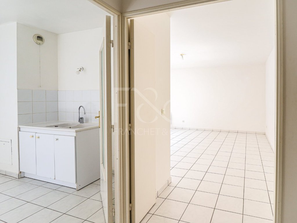 appartement - LYON 2EME ARRONDISSEMENT - 53.29 m2 - VENDU