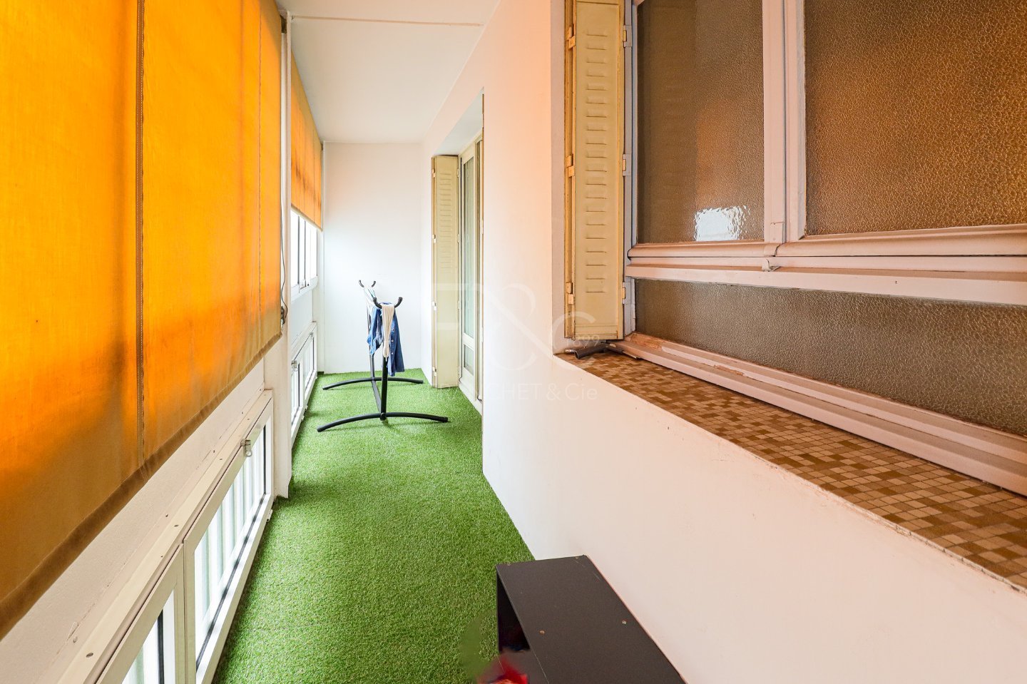 Appartement de type 2 de 49 m� avec loggia ferm�