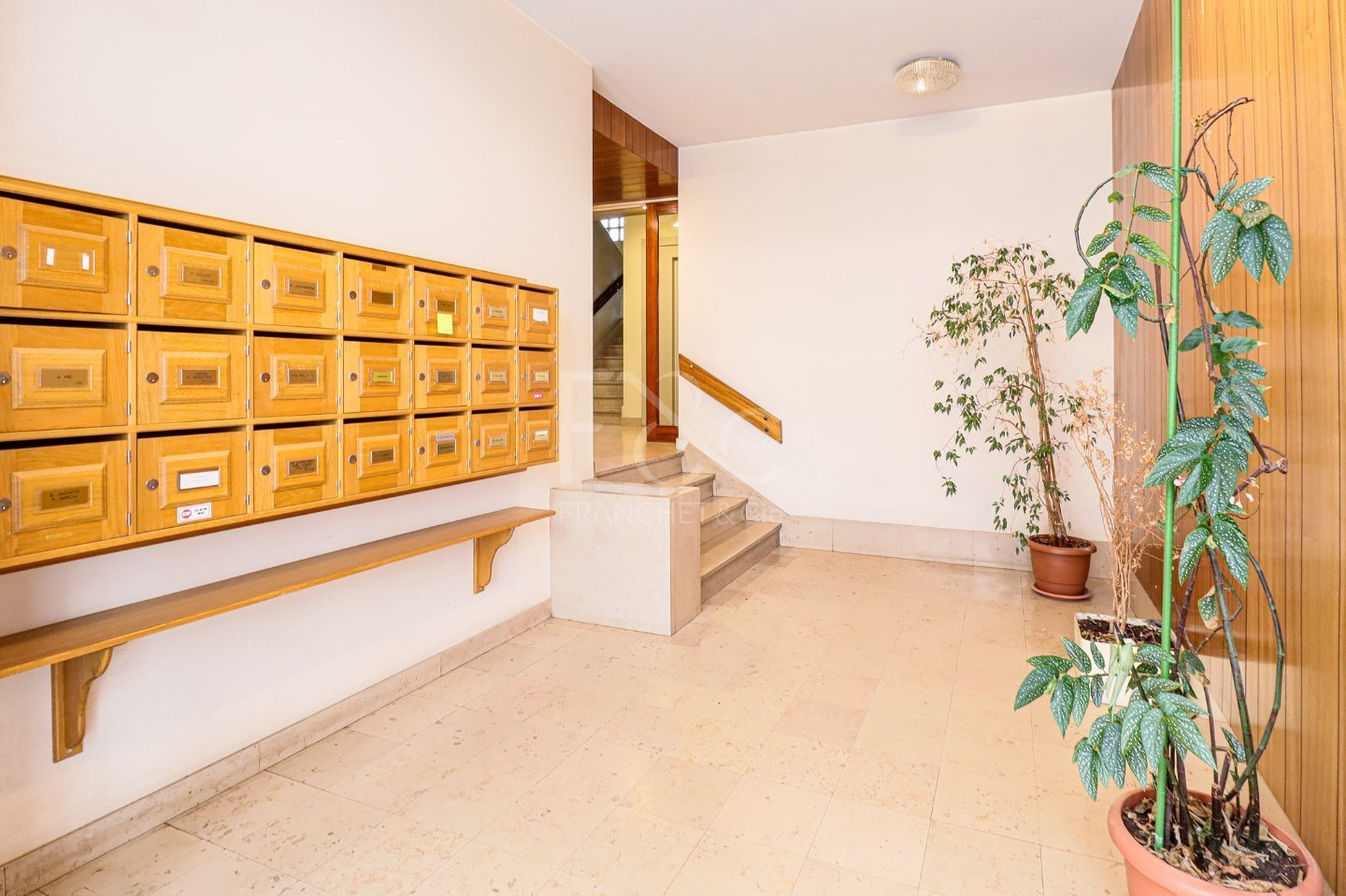 Appartement de type 2 de 49 m� avec loggia ferm�