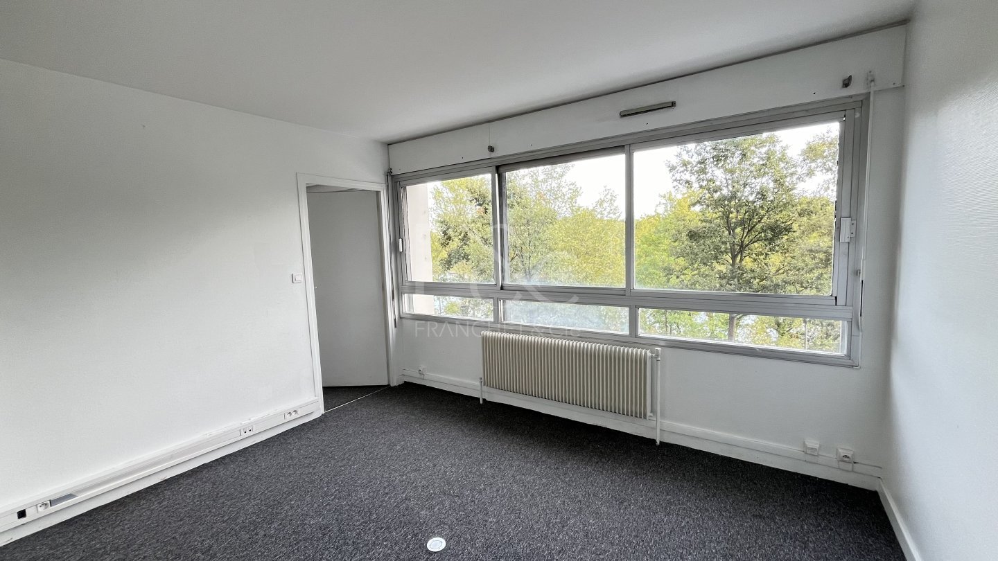 APPARTEMENT T3 A LOUER - CALUIRE ET CUIRE Margnolles Aristide-Briand - 55.53 m2 - 880 &euro; charges comprises par mois