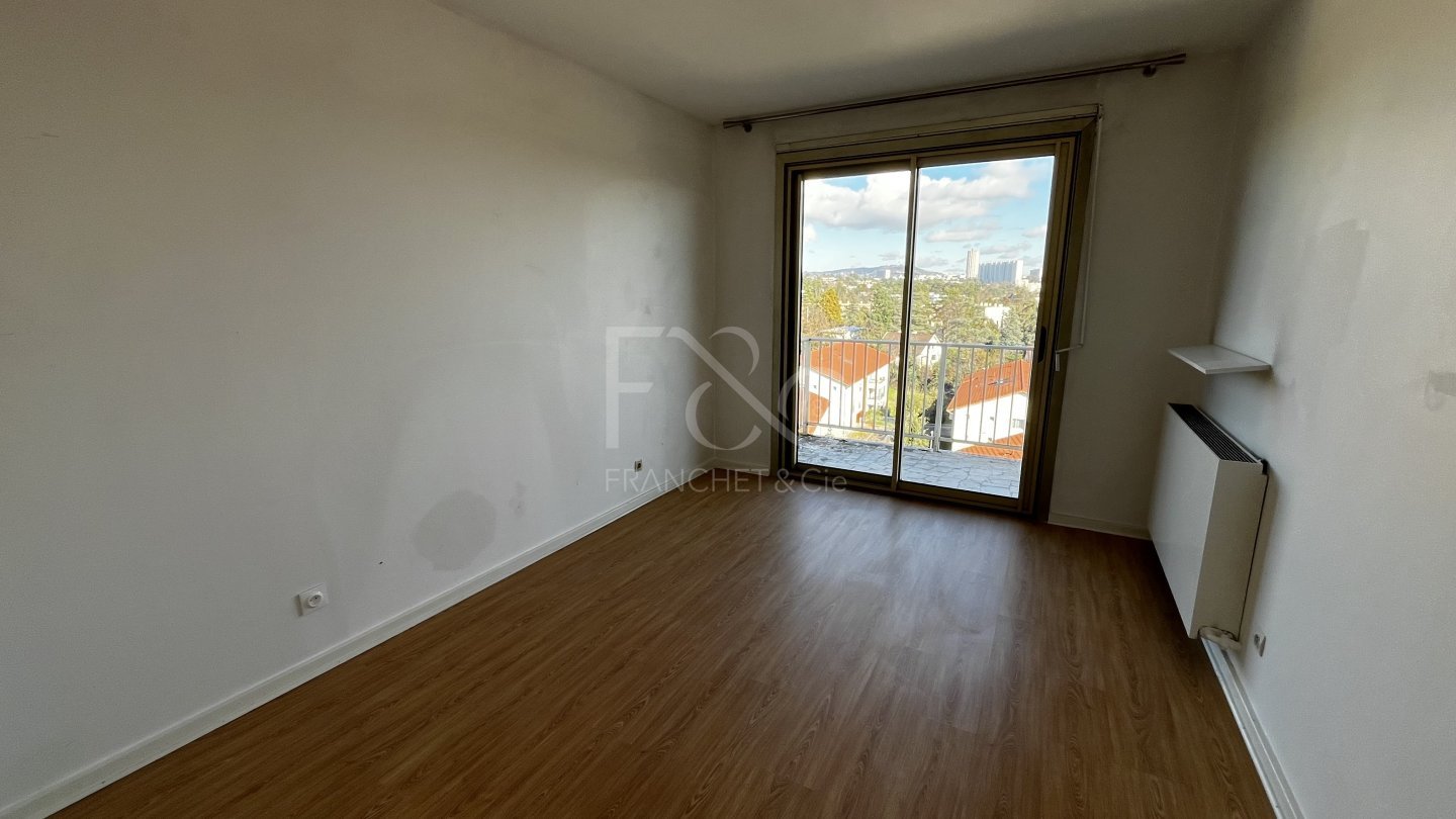 APPARTEMENT T3 A LOUER - ECULLY - 79.79 m2 - 1�160�&euro; charges comprises par mois