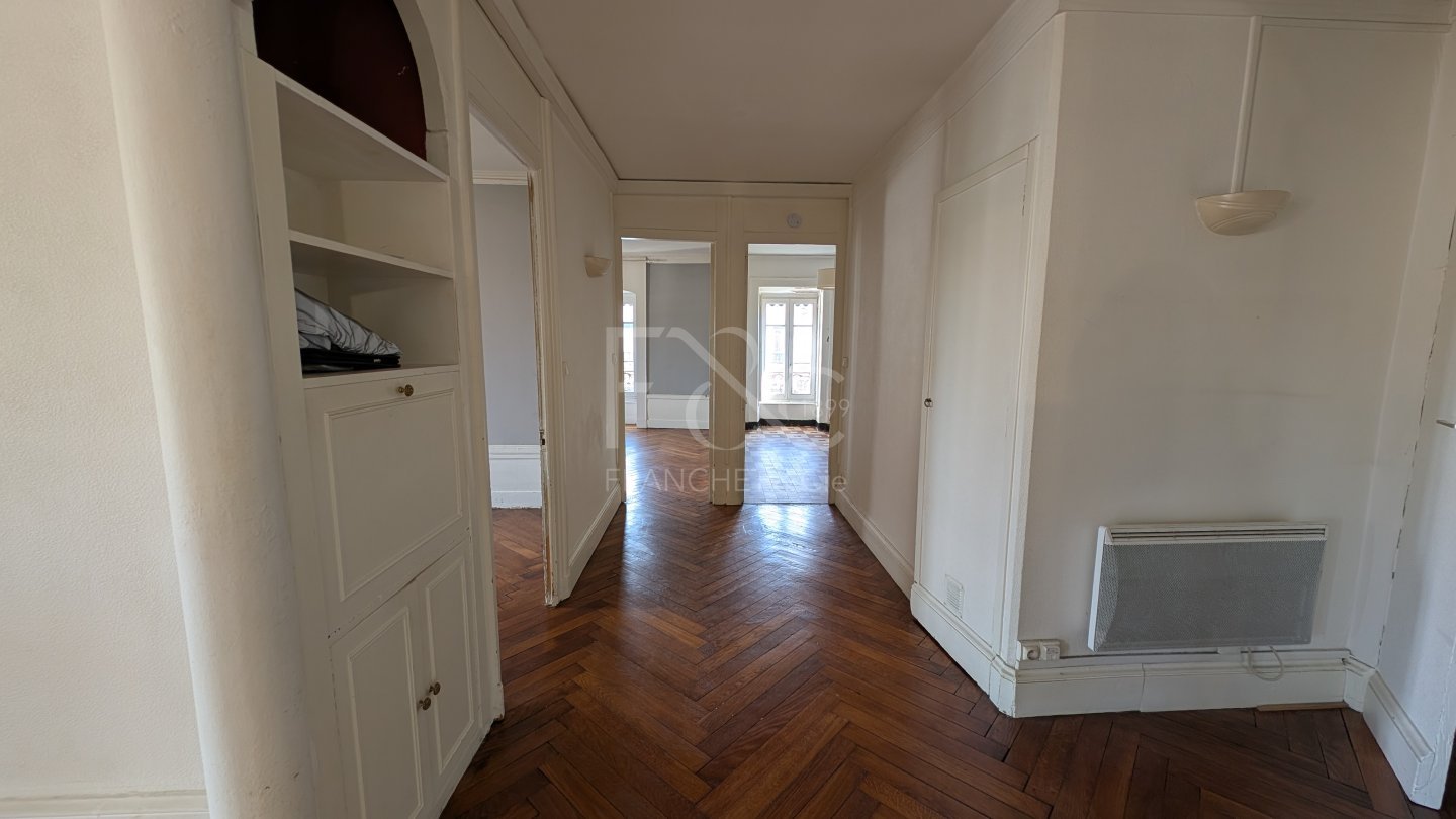 APPARTEMENT T3 A LOUER - LYON 3EME ARRONDISSEMENT - 77.38 m2 - 1 104 &euro; charges comprises par mois