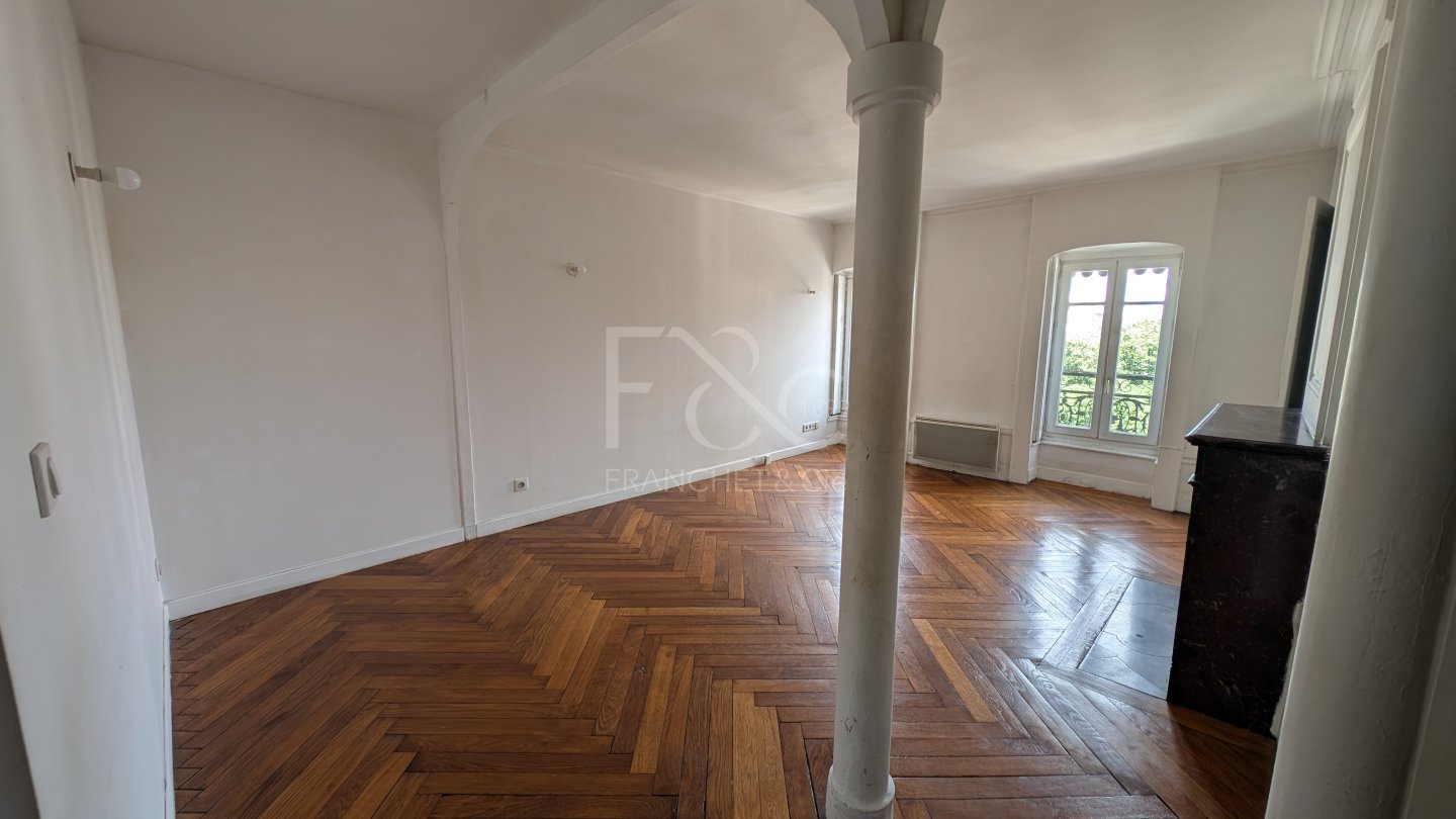 APPARTEMENT T3 A LOUER - LYON 3EME ARRONDISSEMENT - 77.38 m2 - 1 104 &euro; charges comprises par mois