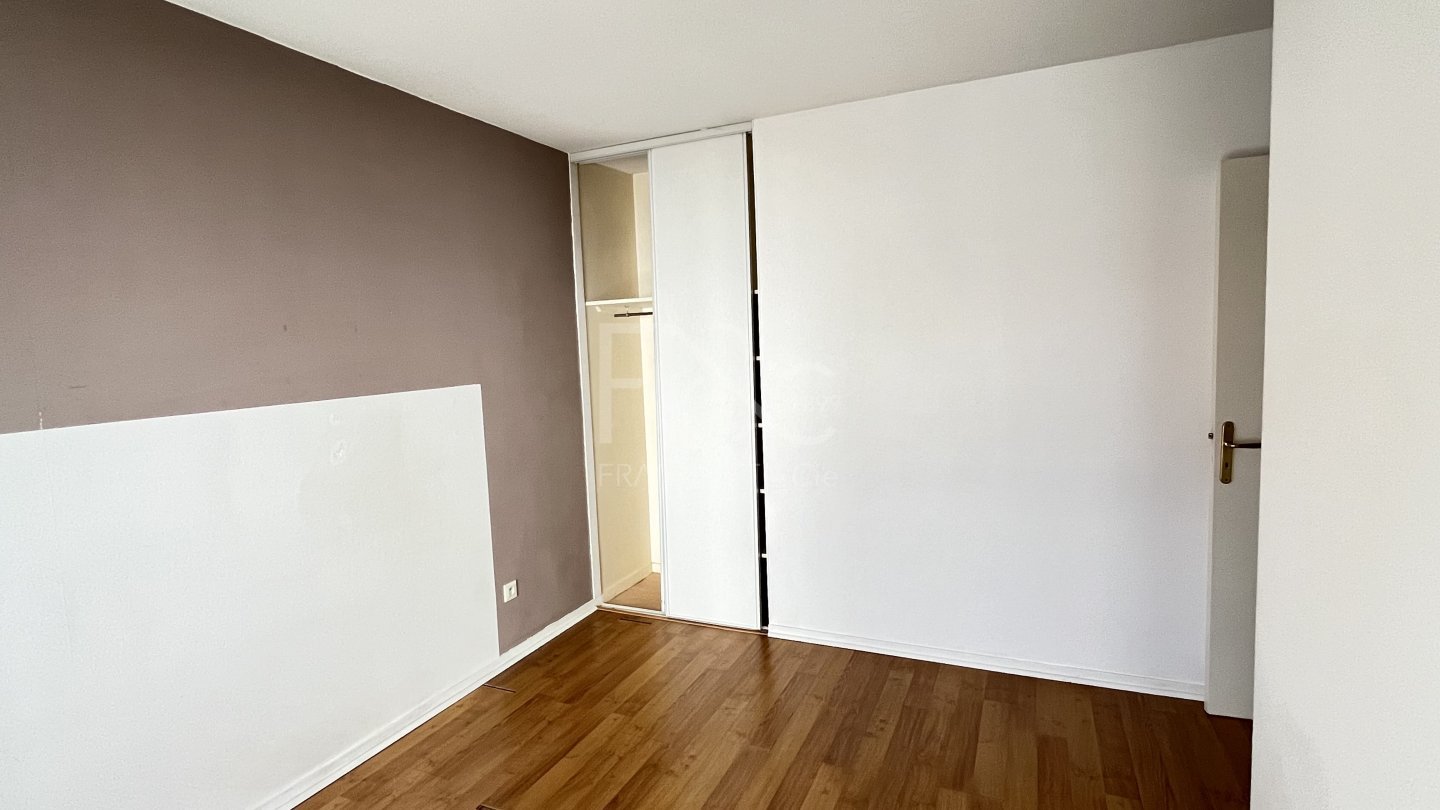 APPARTEMENT T3 A LOUER - LYON 3EME ARRONDISSEMENT - 67.17 m2 - 958 &euro; charges comprises par mois