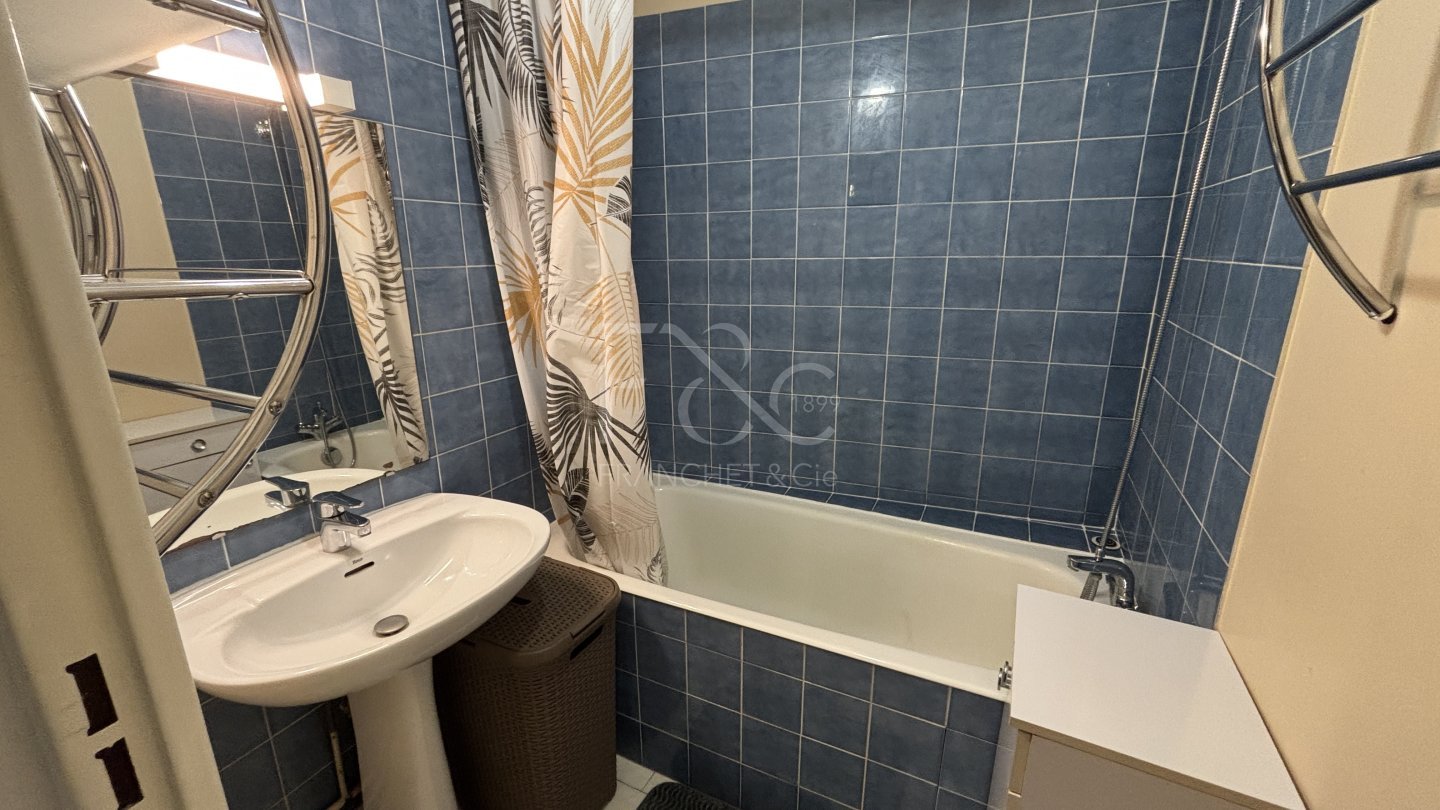 APPARTEMENT T3 A LOUER - LYON 3EME ARRONDISSEMENT - 65.27 m2 - 1 090 &euro; charges comprises par mois
