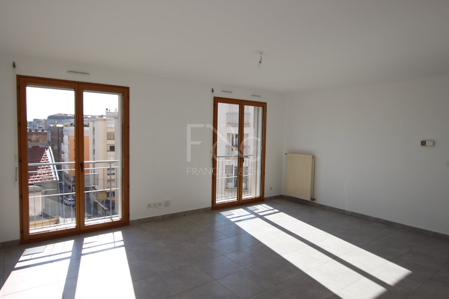 APPARTEMENT T3 A LOUER - LYON 3EME ARRONDISSEMENT - 84.7 m2 - 1 390 &euro; charges comprises par mois