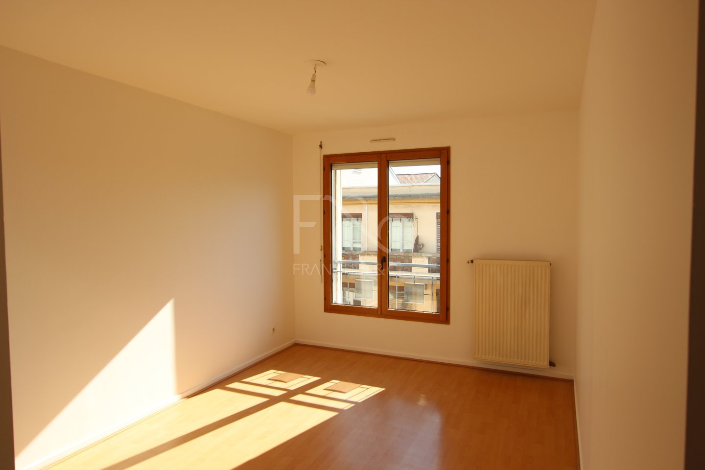 APPARTEMENT T3 A LOUER - LYON 3EME ARRONDISSEMENT - 84.7 m2 - 1 390 &euro; charges comprises par mois
