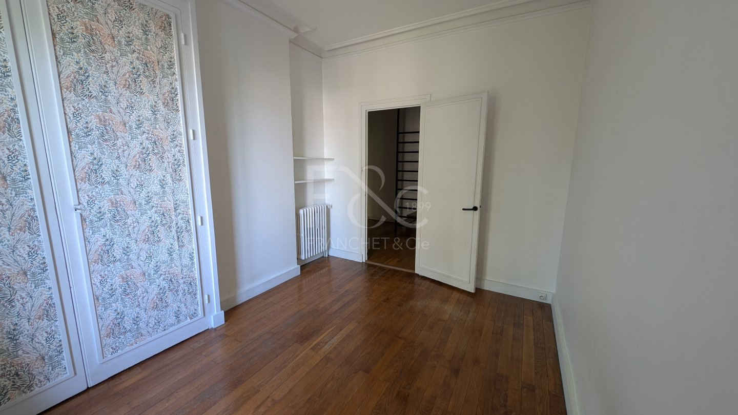 APPARTEMENT T3 A LOUER - LYON 3EME ARRONDISSEMENT - 85.18 m2 - 899 &euro; charges comprises par mois