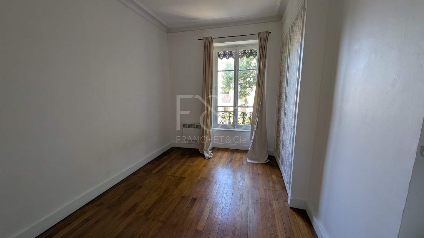 APPARTEMENT T3 A LOUER - LYON 3EME ARRONDISSEMENT - 85.18 m2 - 899 &euro; charges comprises par mois