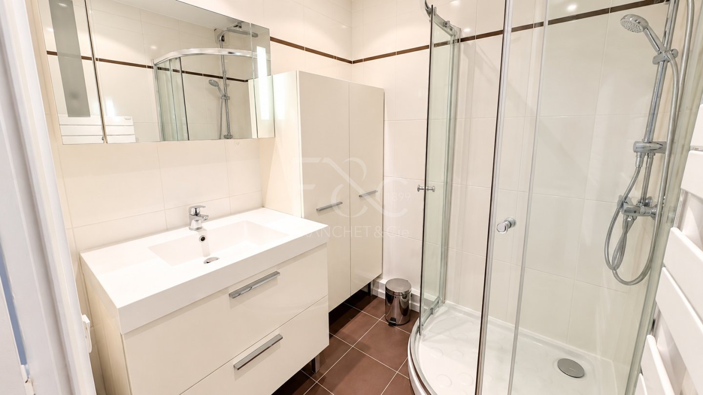APPARTEMENT T3 A LOUER - LYON 3EME ARRONDISSEMENT - 78.68 m2 - 1 200 &euro; charges comprises par mois