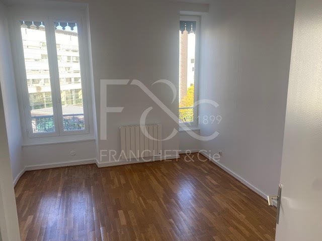 APPARTEMENT T3 A LOUER - LYON 3EME ARRONDISSEMENT - 75.02 m2 - 1182€ charges comprises par mois