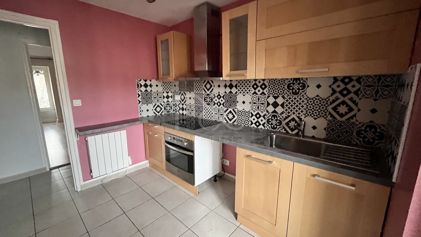 APPARTEMENT T3 A LOUER - LYON 3EME ARRONDISSEMENT - 88.02 m2 - 990�&euro; charges comprises par mois