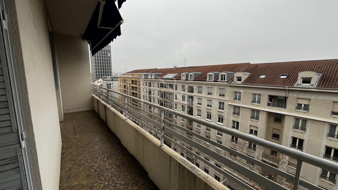 APPARTEMENT T3 A LOUER - LYON 3EME ARRONDISSEMENT - 84.27 m2 - 1�155�&euro; charges comprises par mois