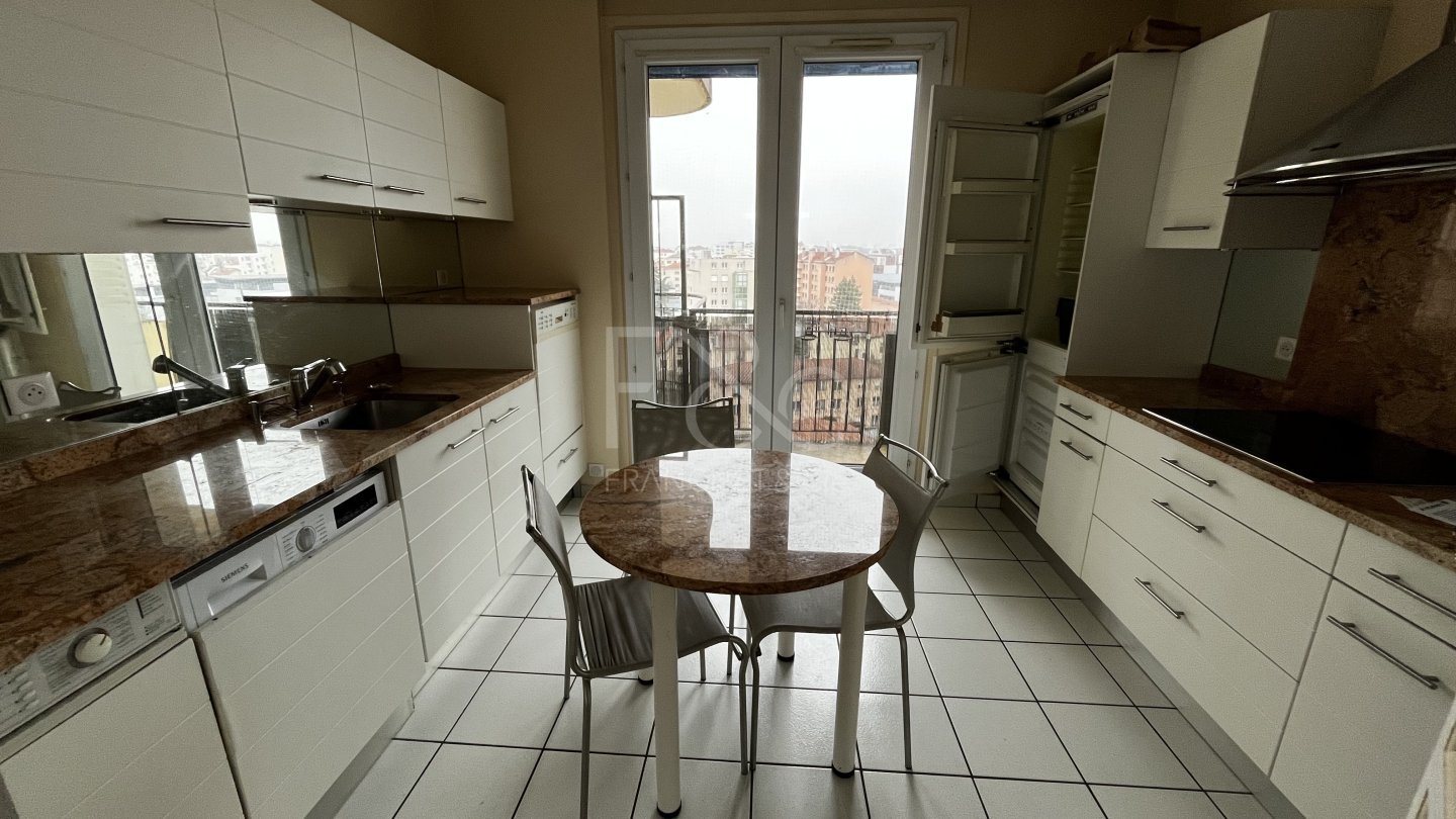 APPARTEMENT T3 A LOUER - LYON 3EME ARRONDISSEMENT - 84.27 m2 - 1�155�&euro; charges comprises par mois