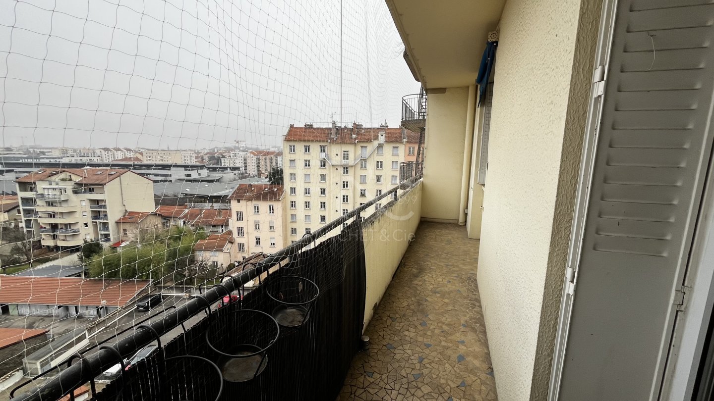 APPARTEMENT T3 A LOUER - LYON 3EME ARRONDISSEMENT - 84.27 m2 - 1�155�&euro; charges comprises par mois